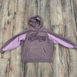 Supreme hoodie